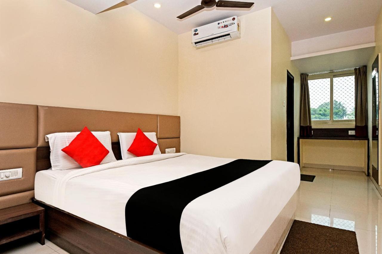 Capital O 76622 Hotel Raama Grand Maisur Dış mekan fotoğraf