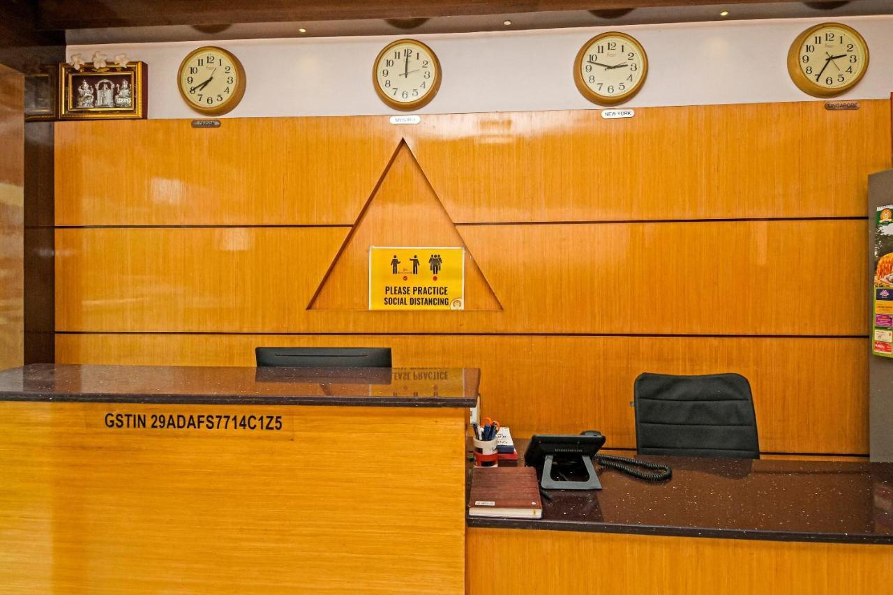 Capital O 76622 Hotel Raama Grand Maisur Dış mekan fotoğraf