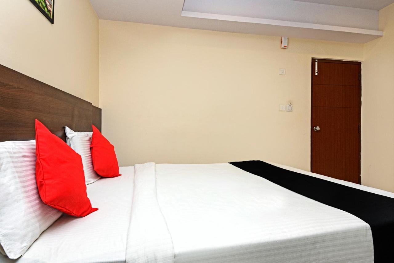 Capital O 76622 Hotel Raama Grand Maisur Dış mekan fotoğraf