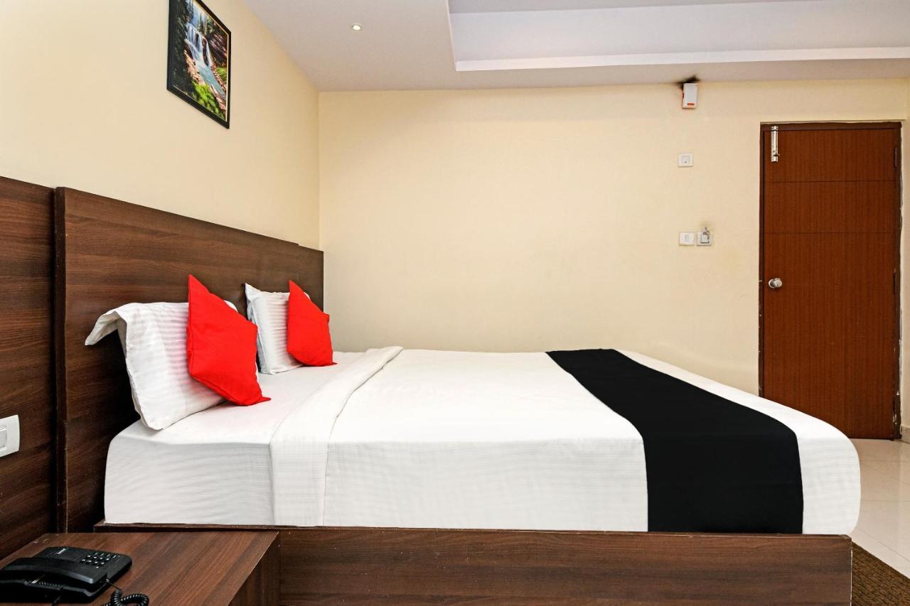Capital O 76622 Hotel Raama Grand Maisur Dış mekan fotoğraf