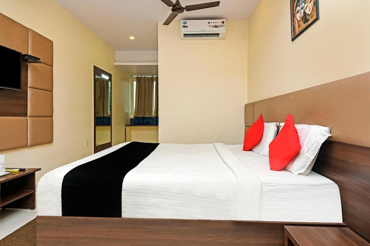 Capital O 76622 Hotel Raama Grand Maisur Dış mekan fotoğraf